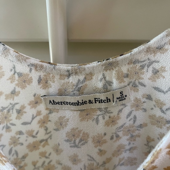 Abercrombie & Fitch blouse - Picture 3 of 5